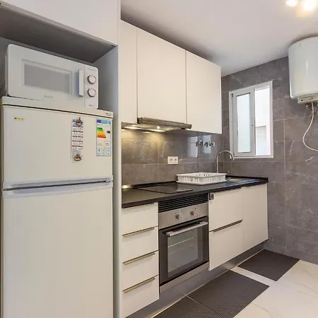 Stunning In With Kitchenette Apartamento Torrevieja